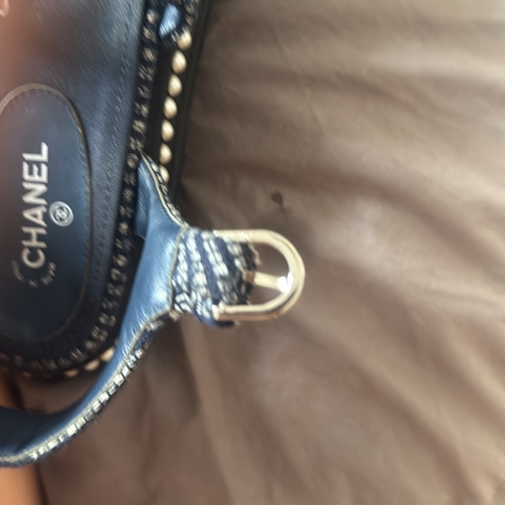 CHANEL Navy and White Strappy Sandals - Picture 7 of 7